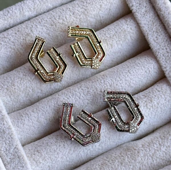 Baget Sissys Çivi Küpe