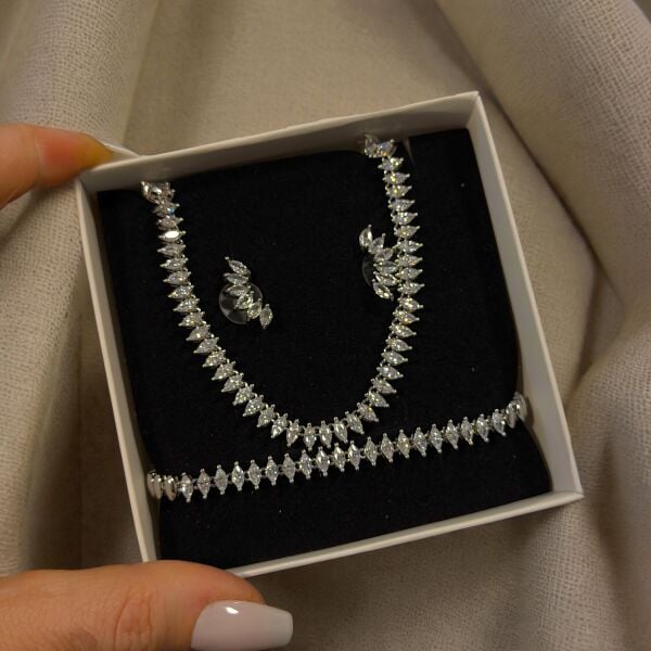 Xuping Markiz Su Yolu Kolye