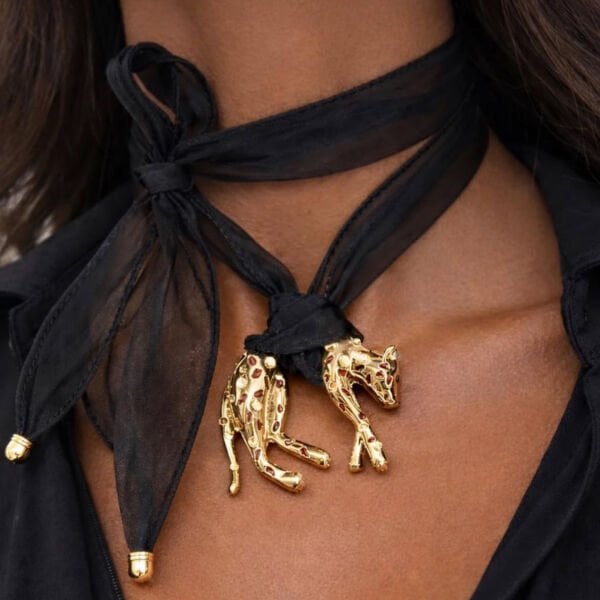 Siyah Kurdele Leopar Kolye