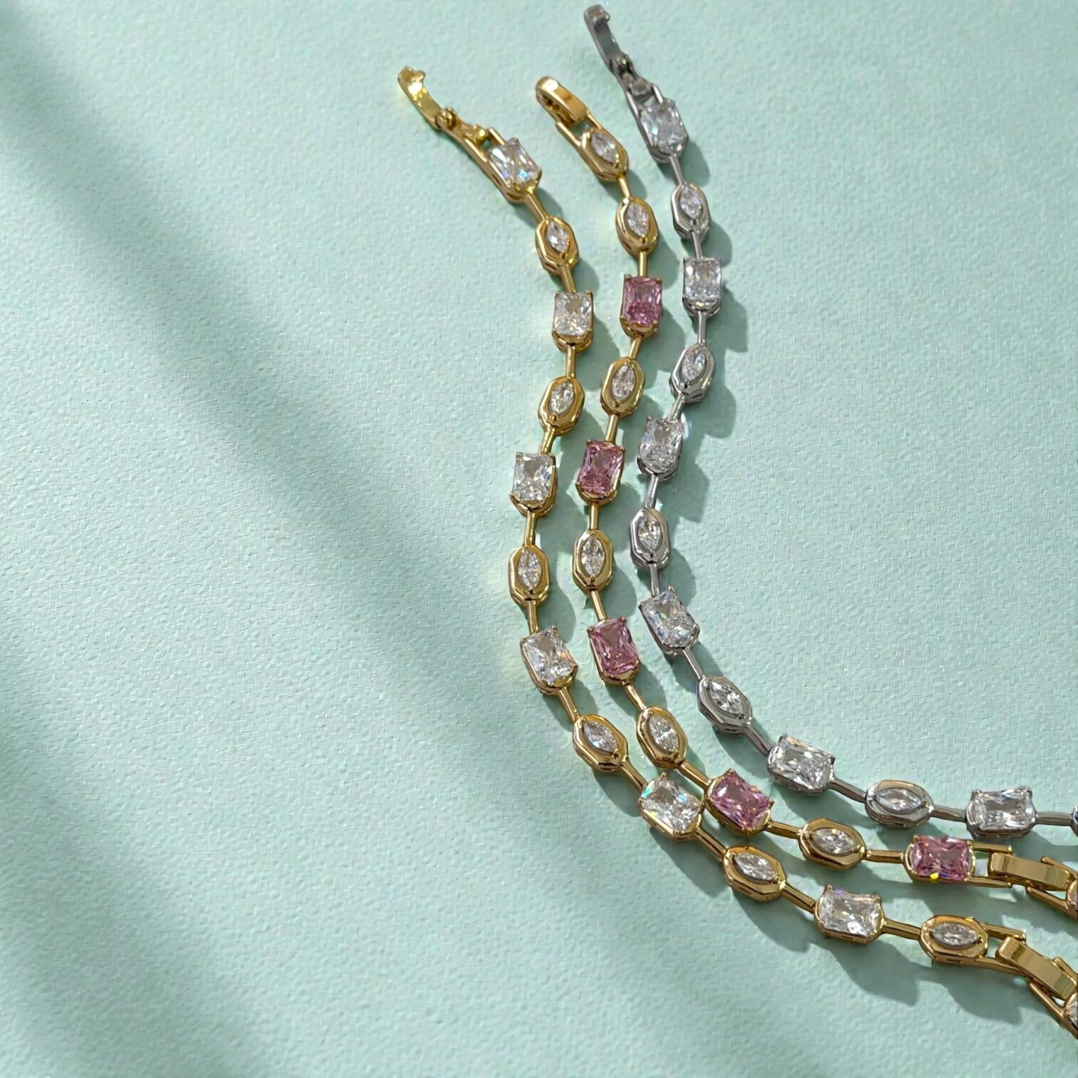 Xuping 14 Ayar Vella Taşlı Çelik Bileklik