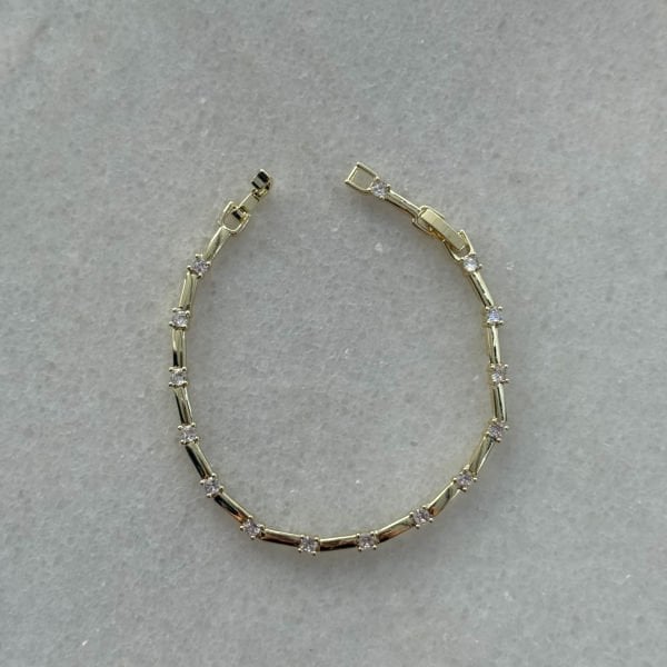 Ara Taşlı Bileklik