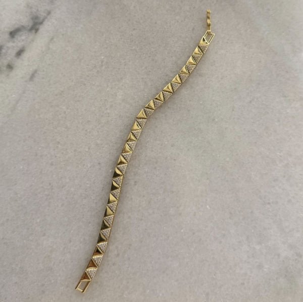 Üçgen Taşlı Bileklik