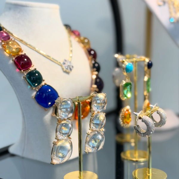 Zra Cam Görünümlü Küpe