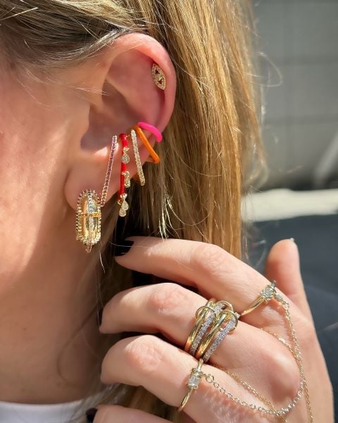 Lola Pembe Taşlı Earcuff Kıkırdak Küpe