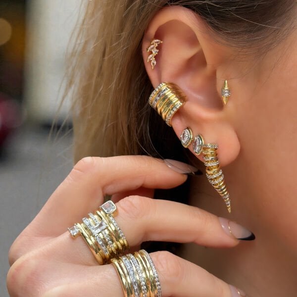 Goldish Taşlı Mix Earcuff Kıkırdak Küpe