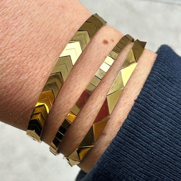 Çelik Lazerli Üçgen Bileklik