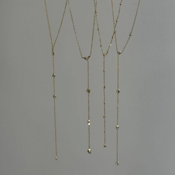 4 Taşlı Y Dekolte Kolye