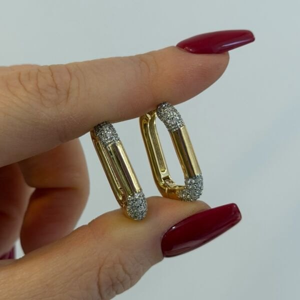 Oval Taşlı Halka Mix Küpe