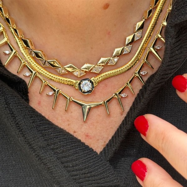 Baget Siyah Taş Çelik Kolye