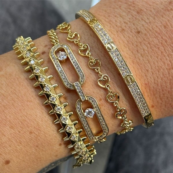 Çivi Taşlı Kelepçe Bilezik