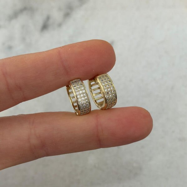 Xuping 14 Ayar Taşlı Halka Çelik Küpe