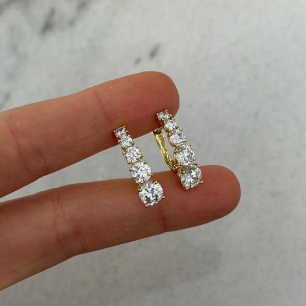 Xuping 14 Ayar Dört Taşlı Halka Çelik Küpe