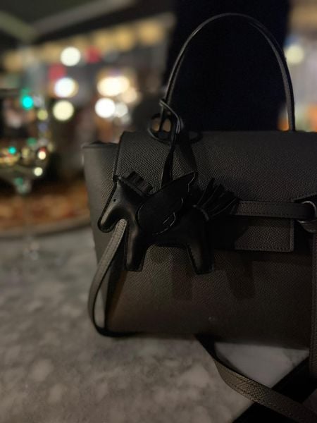 İthal Siyah At Çanta Charm