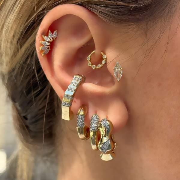 Minimal Basic İçi Taşlı Halka Küpe