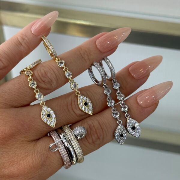 Göz Halka Ucu Taşlı Küpe