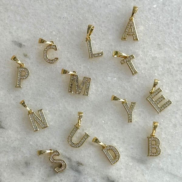 Xuping 14 Ayar Taşlı Çelik Harf Kolye Ucu