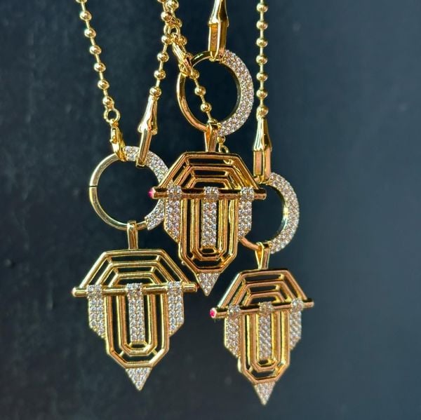 Baget Halkalı Pembe Taşlı Şövalye Kolye