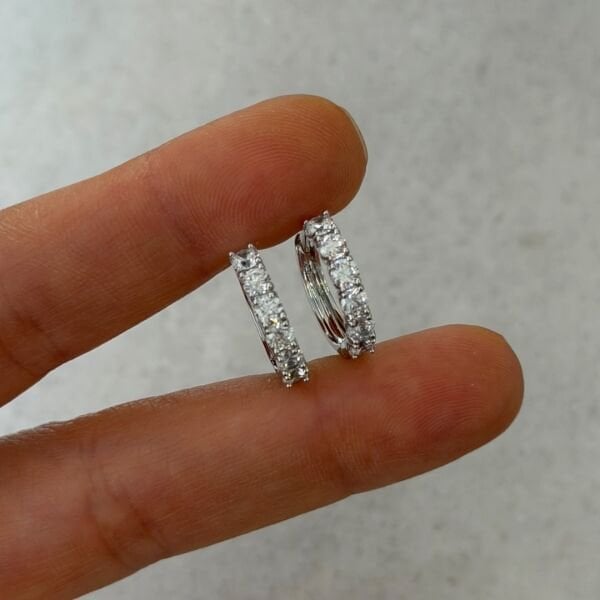 Xuping 14 Ayar Taşlı Halka Çelik Küpe