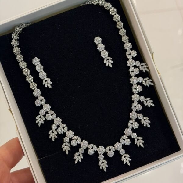 Diamonds Taşlı Kolye Küpe Set