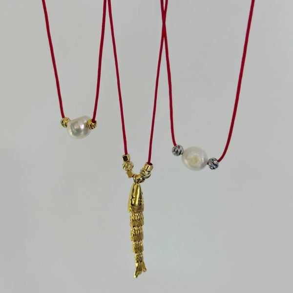 Doğal İnci Dorika Kırmızı İp Kolye