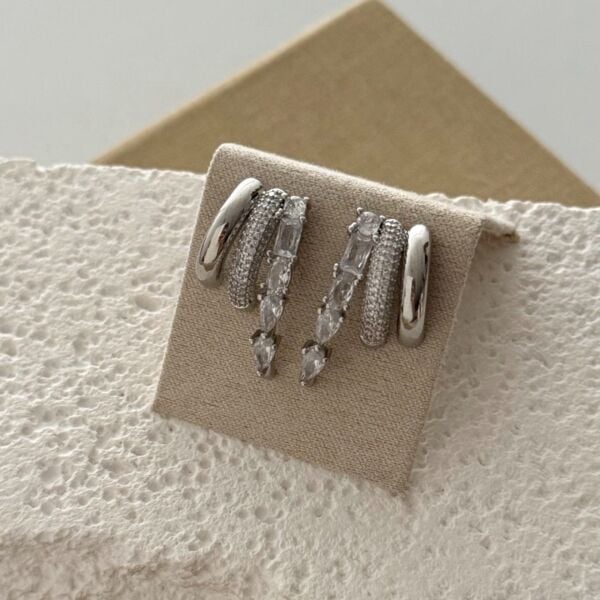 Baget Çoklu Görünümlü Küpe