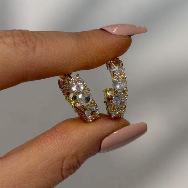 Goldie Taşlı Halka Küpe